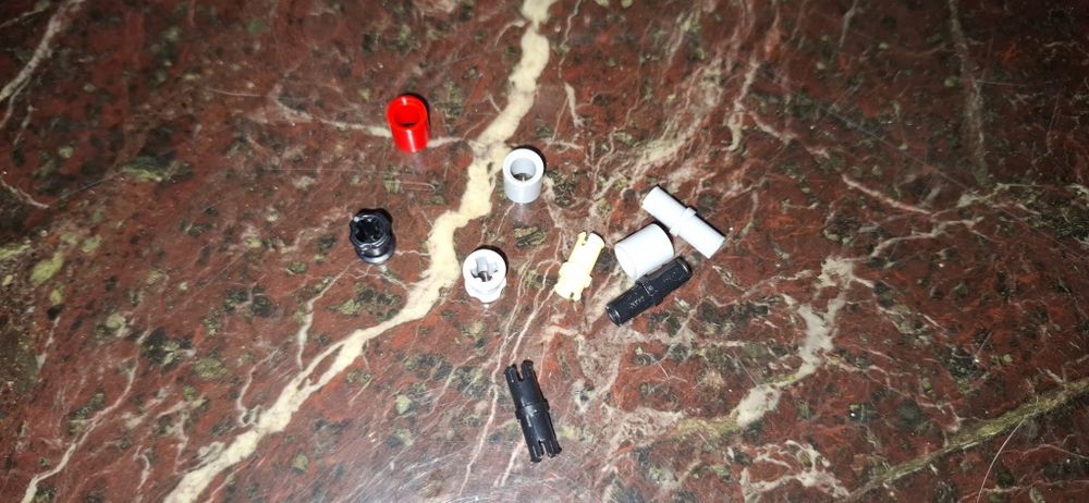 LEGO® Technic - Audi RS Q e-tron 42160