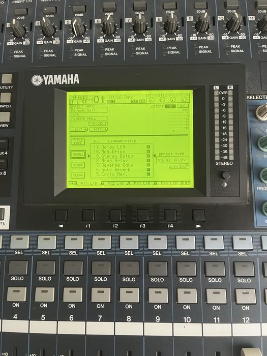Mixer Yamaha O1V 96. Versiunea 2