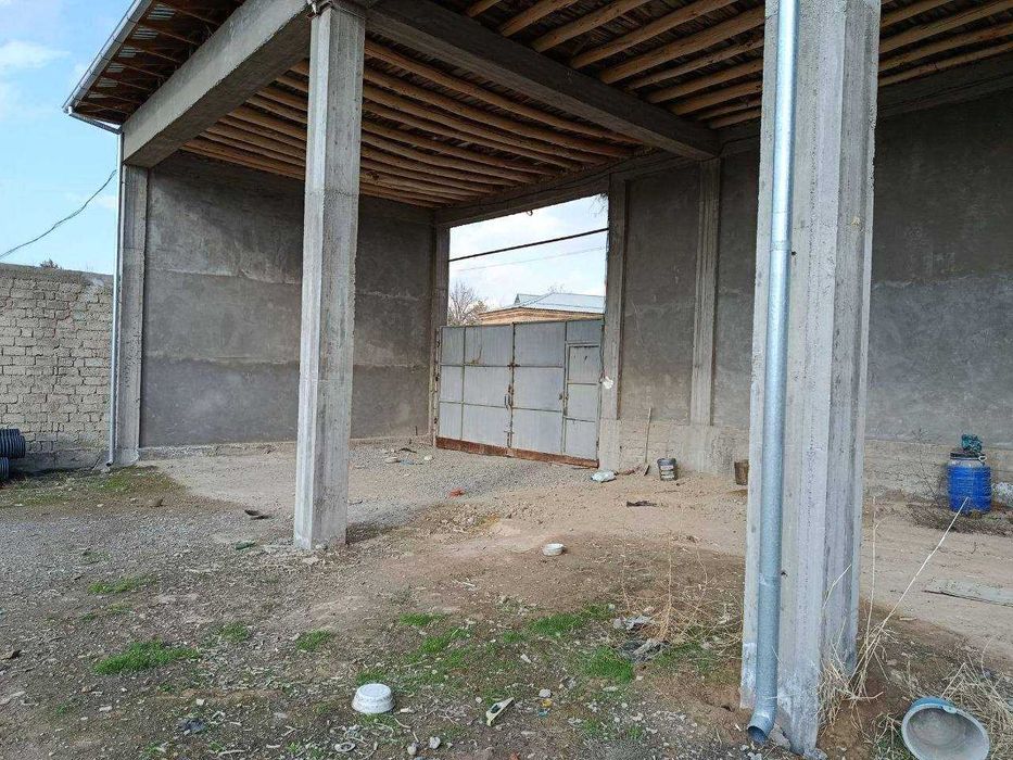 Кенсойда 20 сотих нотурар база сотилади