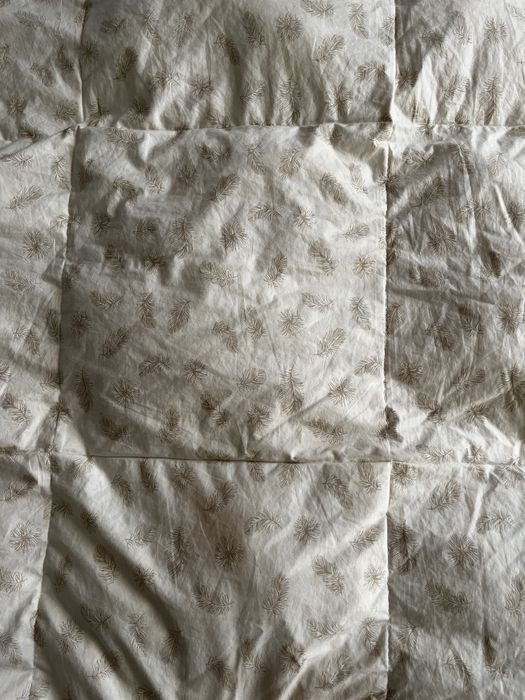 Продам одеяло двухспальное