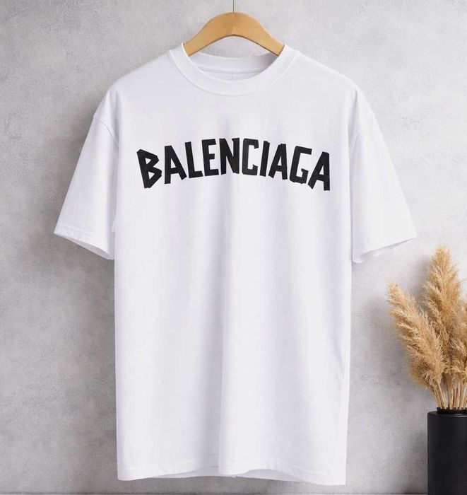 NEW 2026! ОВЪРСАЙЗ тениски с BALENCIAGA принт, 6 цвята! Или поръчай с ТВОЯ идея!