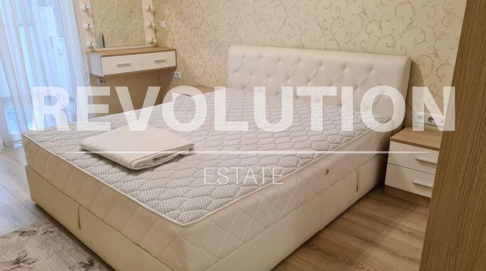 Дава се под наем Двустаен апартамент в Варна, Цветен квартал - 60 кв.м за 475 € - Снимка #3