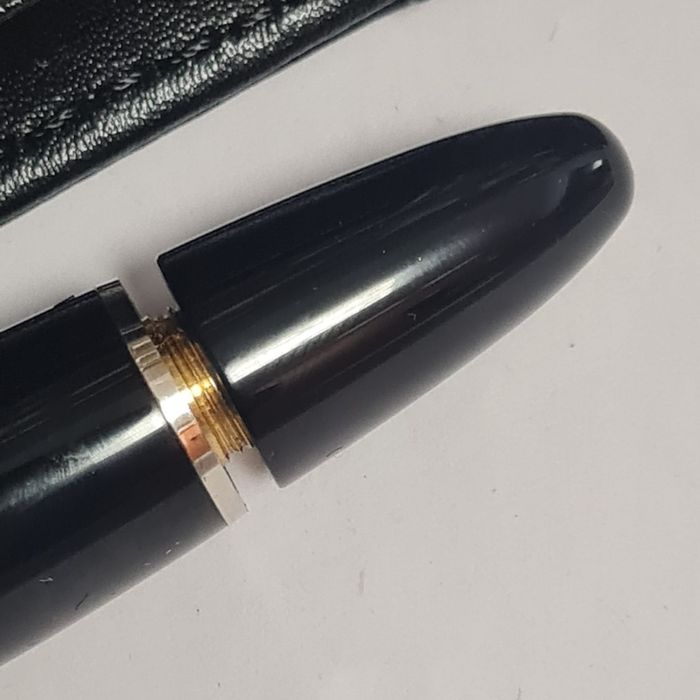 Stilou Montblanc Le grand, negru