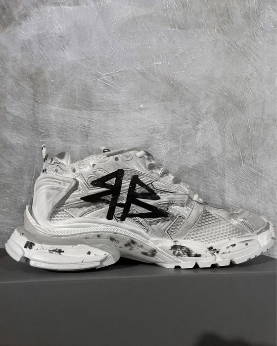 Balenciaga Runner Graffiti