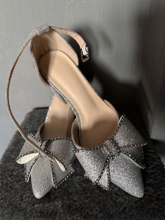 Туфли с блестками серебритые