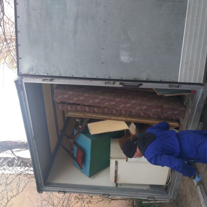 DEBARASARE mobilă veche,electrocasnice,Transport marfa ,MUTARI