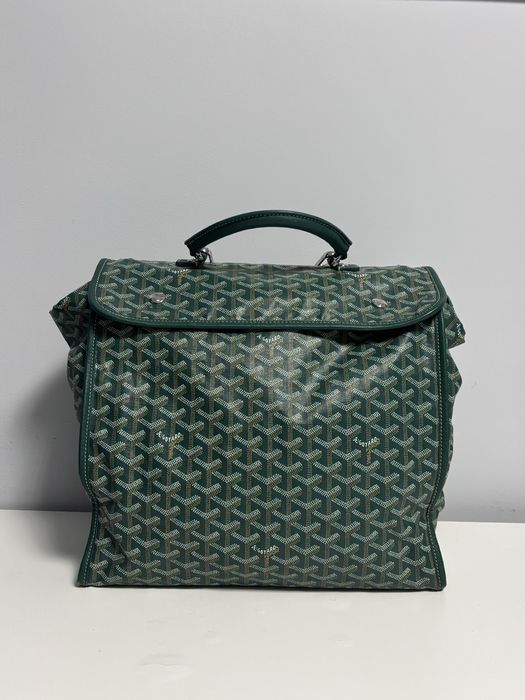 Goyard bag.