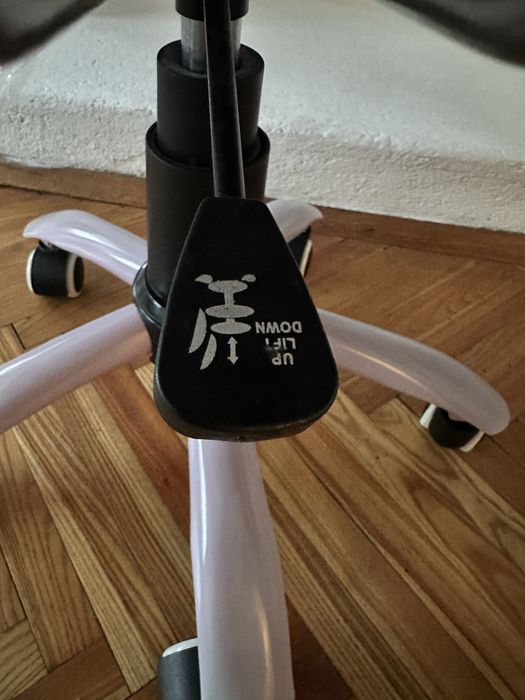 Детски/Ученически офис стол – розов с котешка облегалка, регулируем