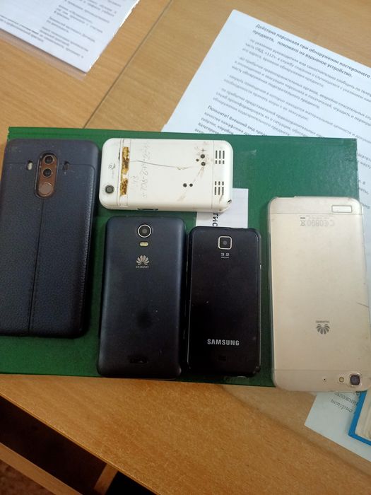 Смартфоны на запчасти