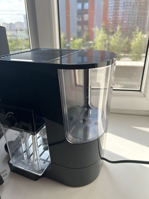 Продаю Кофеварку redmond rcm-1511