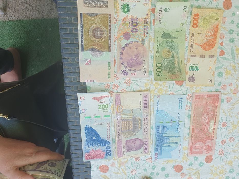 Bani de colecție vechi