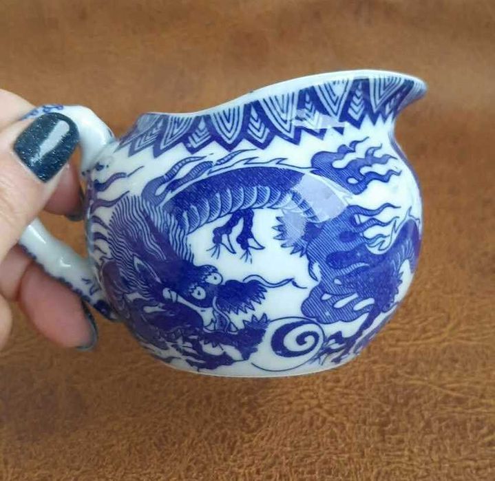 Порцеланови или керамични латиери, захарници и купа за супа