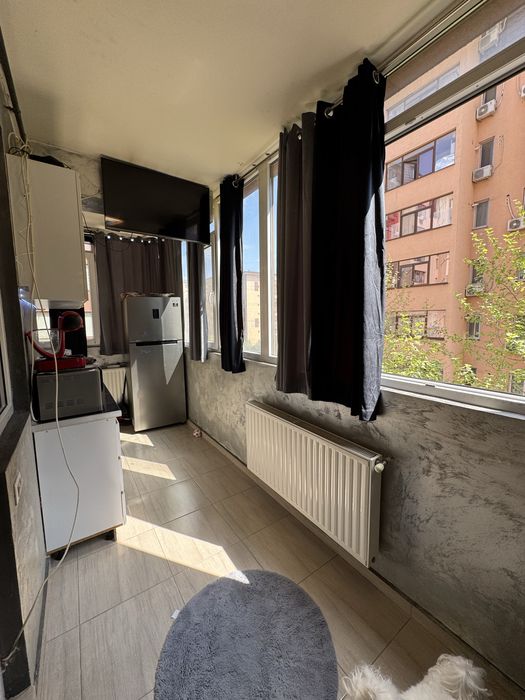 Vand apartament cu 3 camere direct propietar !