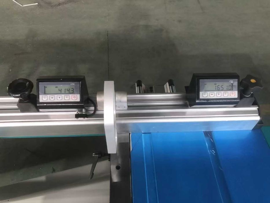 Кантираща машина с предфрезоване модел 55Н - 9200 евро