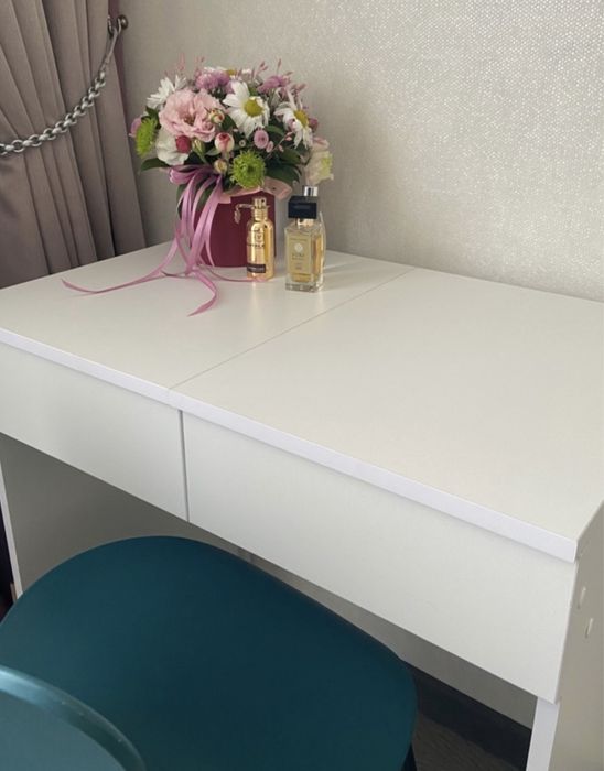 Туалетный столик