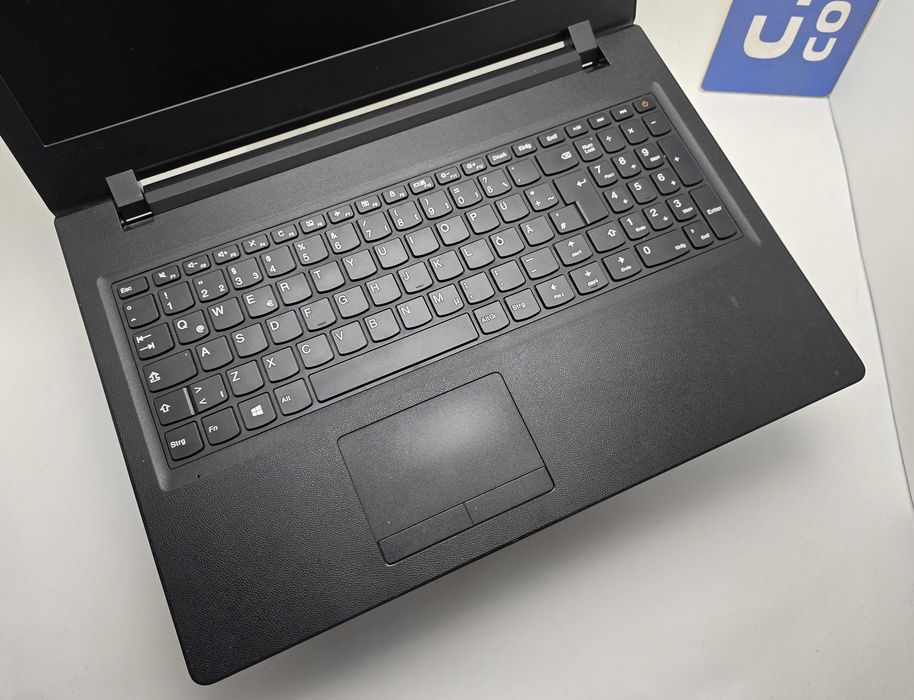Lenovo IdeaPad 110-15ISK  i5 6200U/8GB/250SSD/AMD R5-M330-2GB