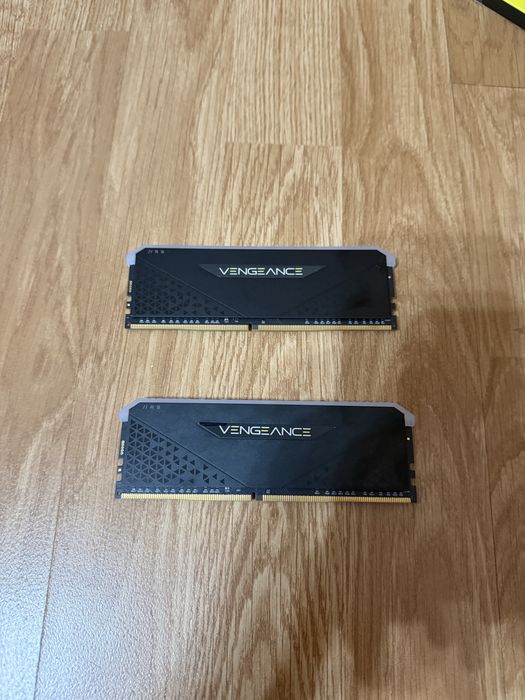 Kit 32GB (2x16GB) DDR4 Corsair Vengeance RGB RS 3200MHz CL16