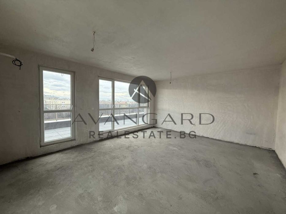 оф.24757 Тристаен апартамент/ Гребна база