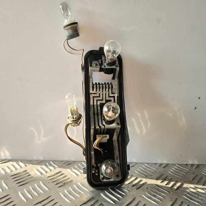 Soclu stop dreapta spate Opel Astra H