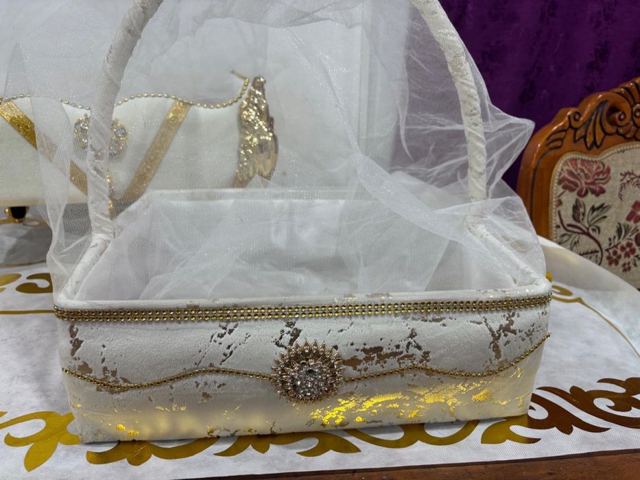 2 красивые корзины по 4000