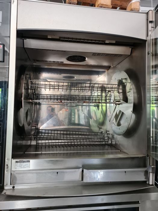 Грил за пилета с кошници Ubert