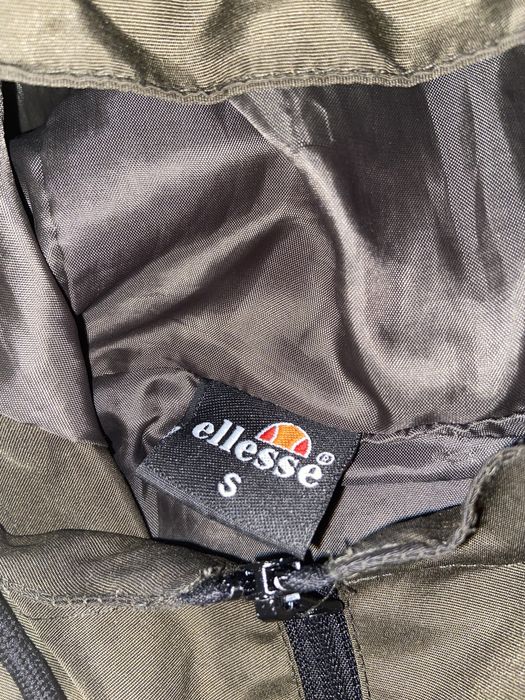 Яке ellesse чисто ново!