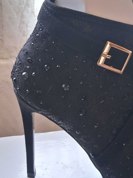 Обувки  нови за повод