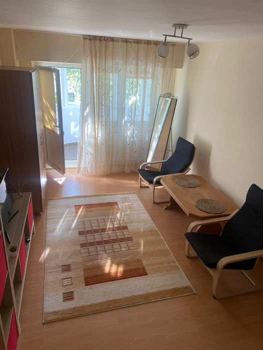 Garsoniera de inchiriat zona Lacul Tei.