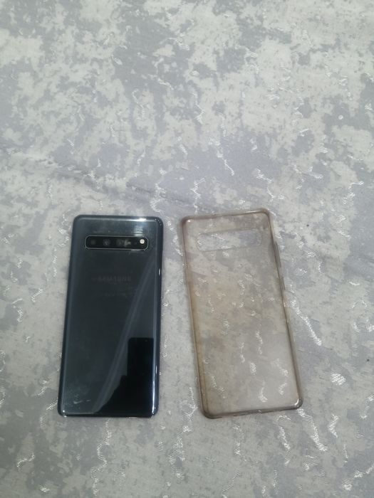 Продам Самсунг с10 5g