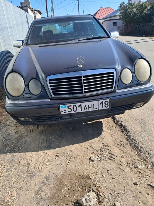 Продам мерседес Е280