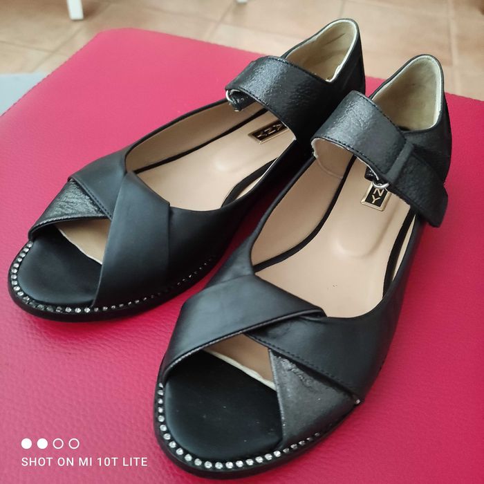 Ест. кожа 39 номер