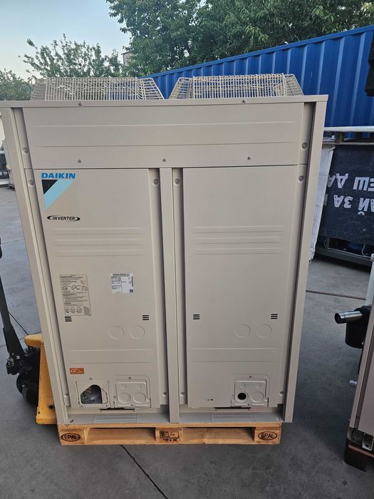 Термопомпа - чилър - Daikin - 65 KW - 2019 година