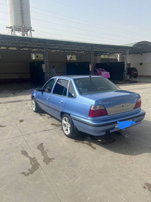 Mashina sotiladi,1.5 motor