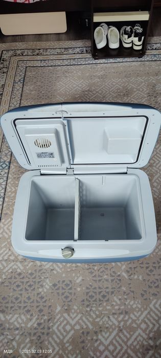 Холодильник термоэлектрический.