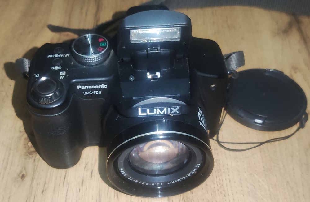 Фотокамера Panasonic DMC FZ8. Привозили из США. Японский ультразум.