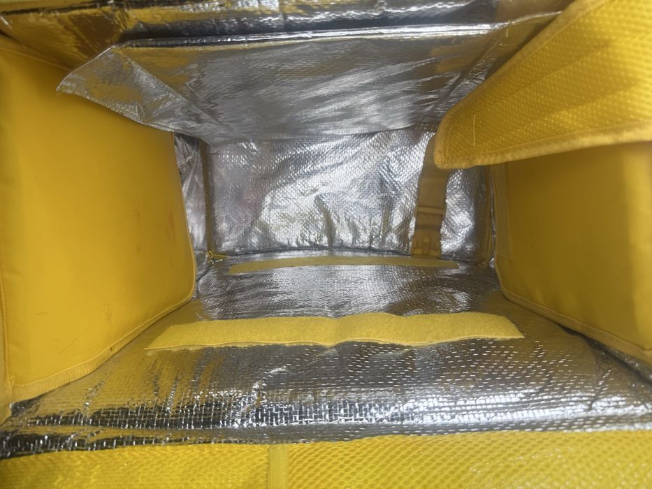 Продам сумку Яндекс  еда