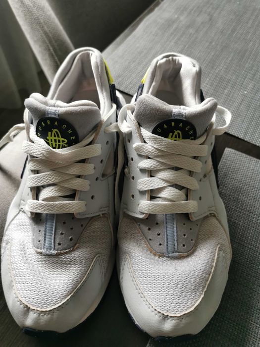 Маратонки NIKE Air Huarache 35