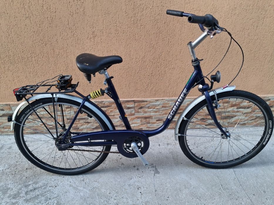 Biciclete de dama și bărbătești