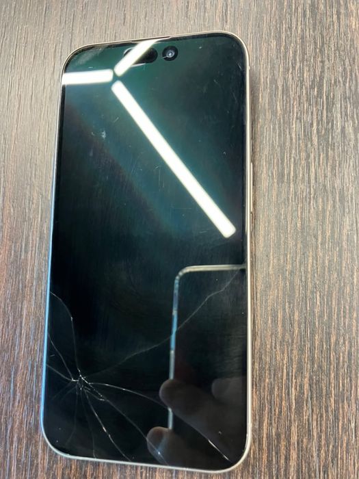 Iphone 15pro/256Gb батарея 86%
