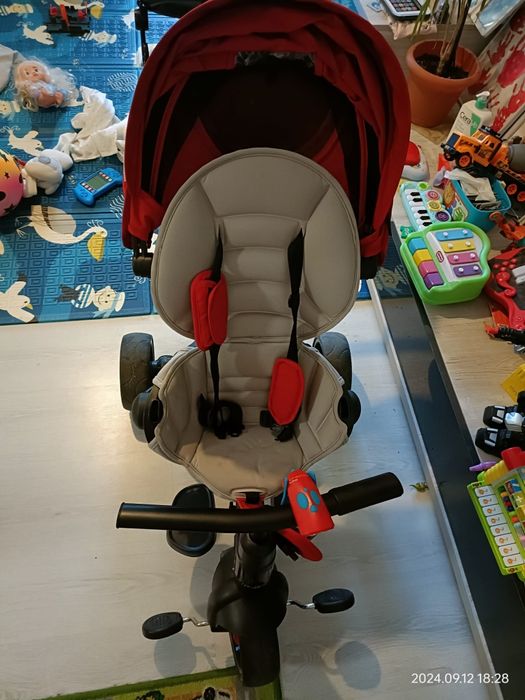 Tricicleta multifuncțională coccolle alto rosie