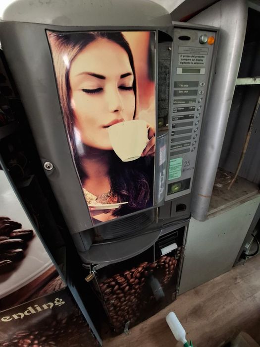 De vânzare automate aparate vending cafea Brio Zanussi