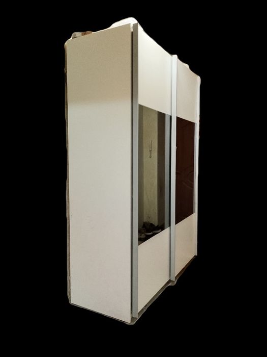 Вместительный шкаф-купе, как новый