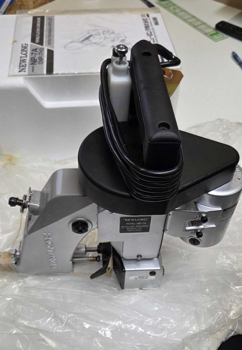 Ръчна шевна машина за зашиване на чували Newlong NP - 7А