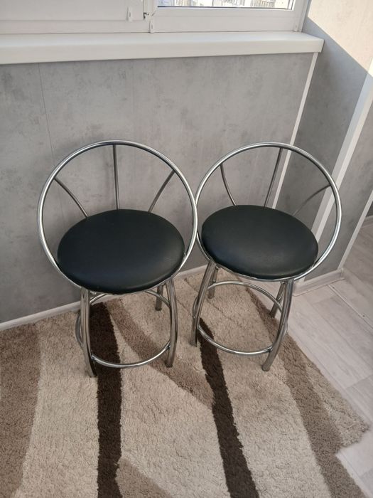 Продам стулья 2шт