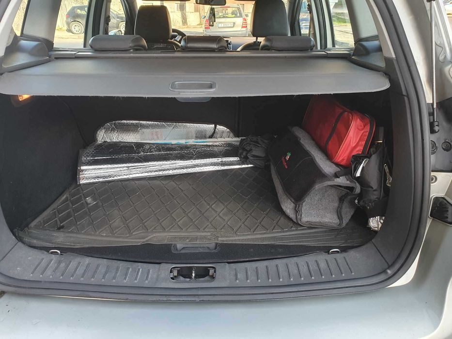 FORD KUGA 2010 год