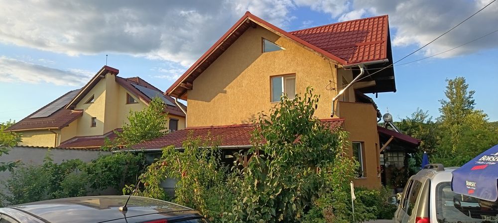 Casă Ștefănești, Argeș, situată la 2 km de Pitești.