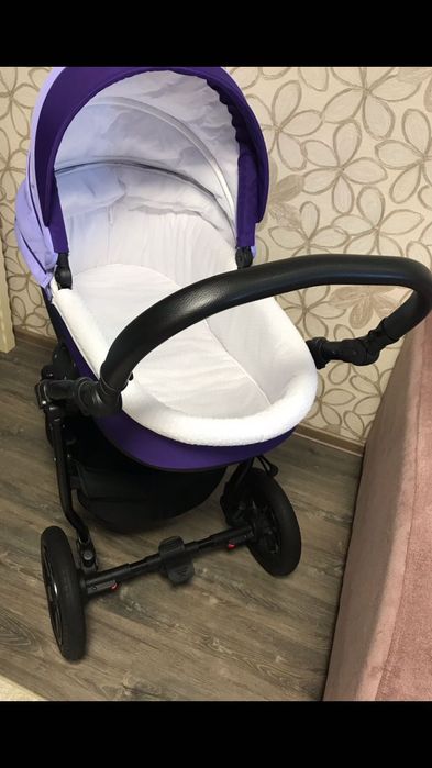 Коляска Tutis Zippy New — коляска типа «3-в-1»