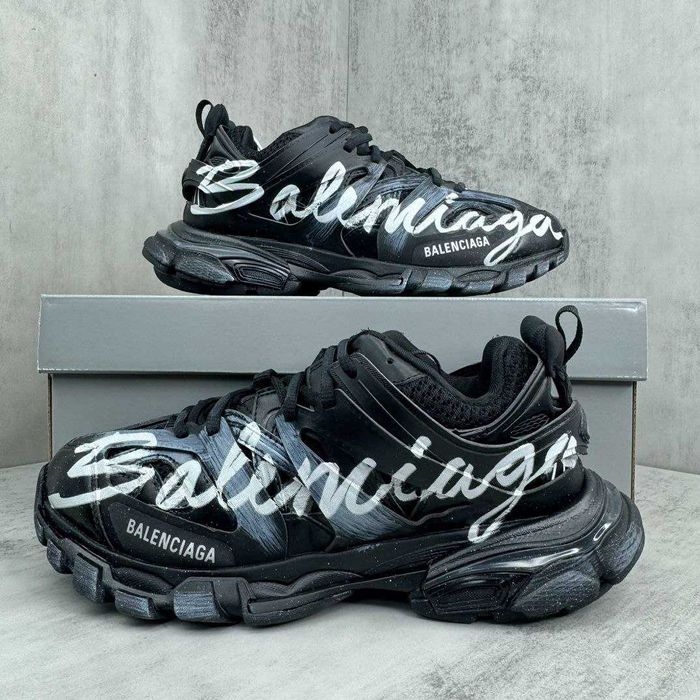 Сникътси Balenciaga Track черни с надписи