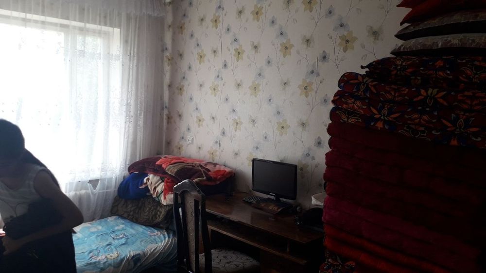 Дукент 13 квартал Квартира сотилади