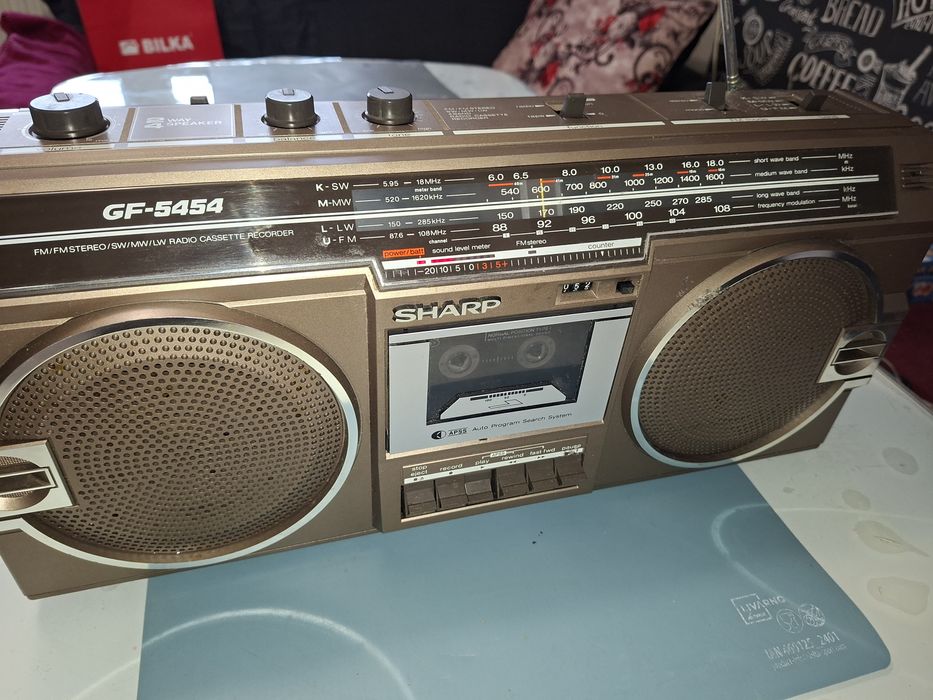 Sharp gf 5454, boombox japonez,radio 4 benzi, funcțional
